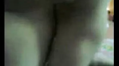 La brune huiler ses seins le meilleur film porno gratuit et serrer
