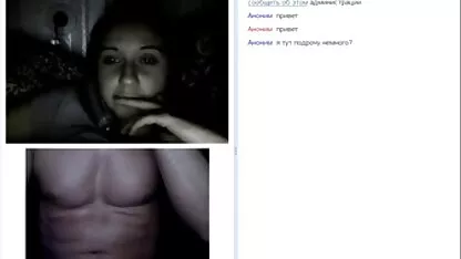 Une caméra cachée dans le vestiaire d'enregistrement une fille essayer sur meilleur site de film porno soutiens-gorge