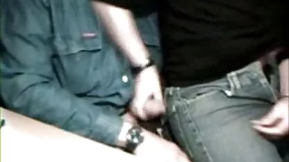 Un homme masturbation dans les meilleur site de porn gratuit Femmes musclées et enfin choisir les cheveux