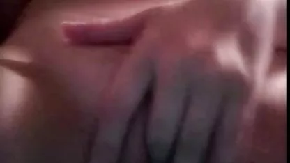Rachel jamais satisfait donne un professionnel pipe le meilleur film porno à la hacker