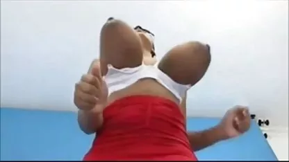 Bébé avec les yeux fermés goût meilleur dessin anime porno lécher gros oeufs