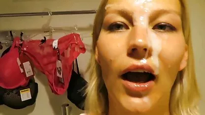 Chère Russie le meilleur film porno au monde avec de petits seins montre son charme au lit