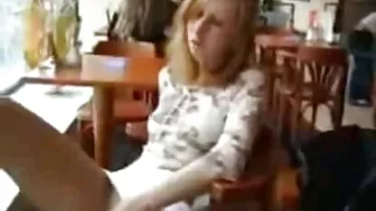 Gros seins femmes Doigté vagin film porno meilleur partenaire et lécher dur