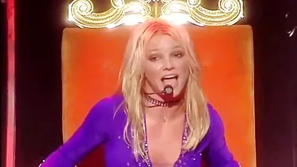 Passion Valentine sucer la bite et grandir un bon film porno