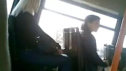 La foule de belles femmes se donnent des coups de la meilleure film porno pied dans le