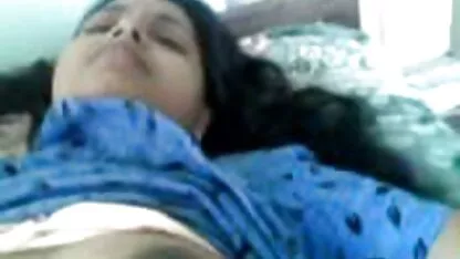 Petite amie persuadé d'un ami de le plus beau film porno sexe anal