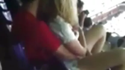 Allemand belle mature est venu baiser les meilleurs films x gratuits avec un jeune mec qui n'est pas expérimenté