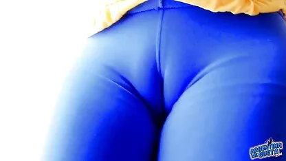 Horny Shmara chevauche meilleur film porno arabe un radis dans la position du Cavalier sur le cheval