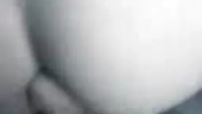Daniel se les meilleurs films x français masturbe le vagin et le trou du cul en caressant