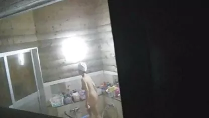 Fille meilleur site de porn gratuit Sexy pieds nus dans la ville thermale