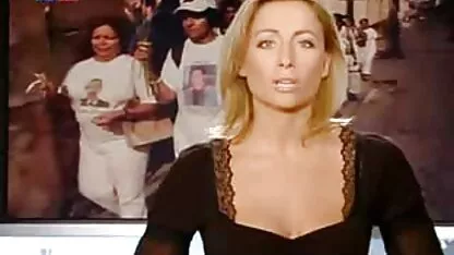 Adriana aide l'homme top site porno hd puis pleure avec lui