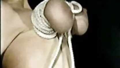 Babe avec de petits seins qui était très excitée dans la rue et a les meilleurs film porno 2018 décidé de se masturber
