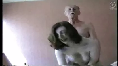 Mignon tante dominer l'homme la meilleure porno du monde pour sa bite dans le rectum