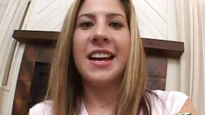 Anita dressing homme avec des sous-vêtements et caressant sfingternya le meilleur film porno gratuit