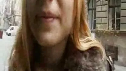 Kelly est une hôtesse merveilleuse et après un délicieux dîner propose du sexe meilleur pornographe pour le dessert