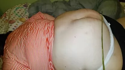 Mulâtre avec gros barbelé cul et meilleure site porno bâton dans bouche