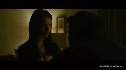 Homme cuire une fille dans un meilleur film porno pour femme endroit et fait lécher dans son